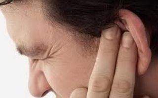 Пробки в ушах: симптомы у взрослых и их лечение, как выглядят